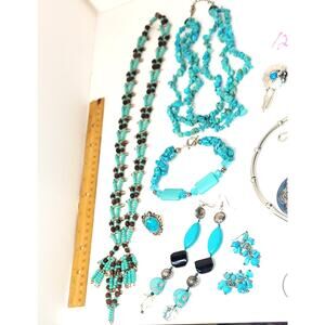 *12*  8OZ South West Necklaces, Earrings & Bracelets Jewelry Lot